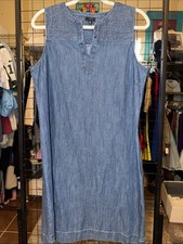 Talbots Petites Denim Chambray Shift Dress 12P Sleeveless Blue Embroidered