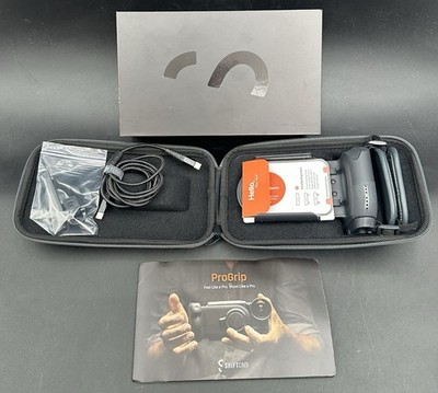ShiftCam ProGrip Starter Kit DSLR Style Wireless Charging Grip With Case