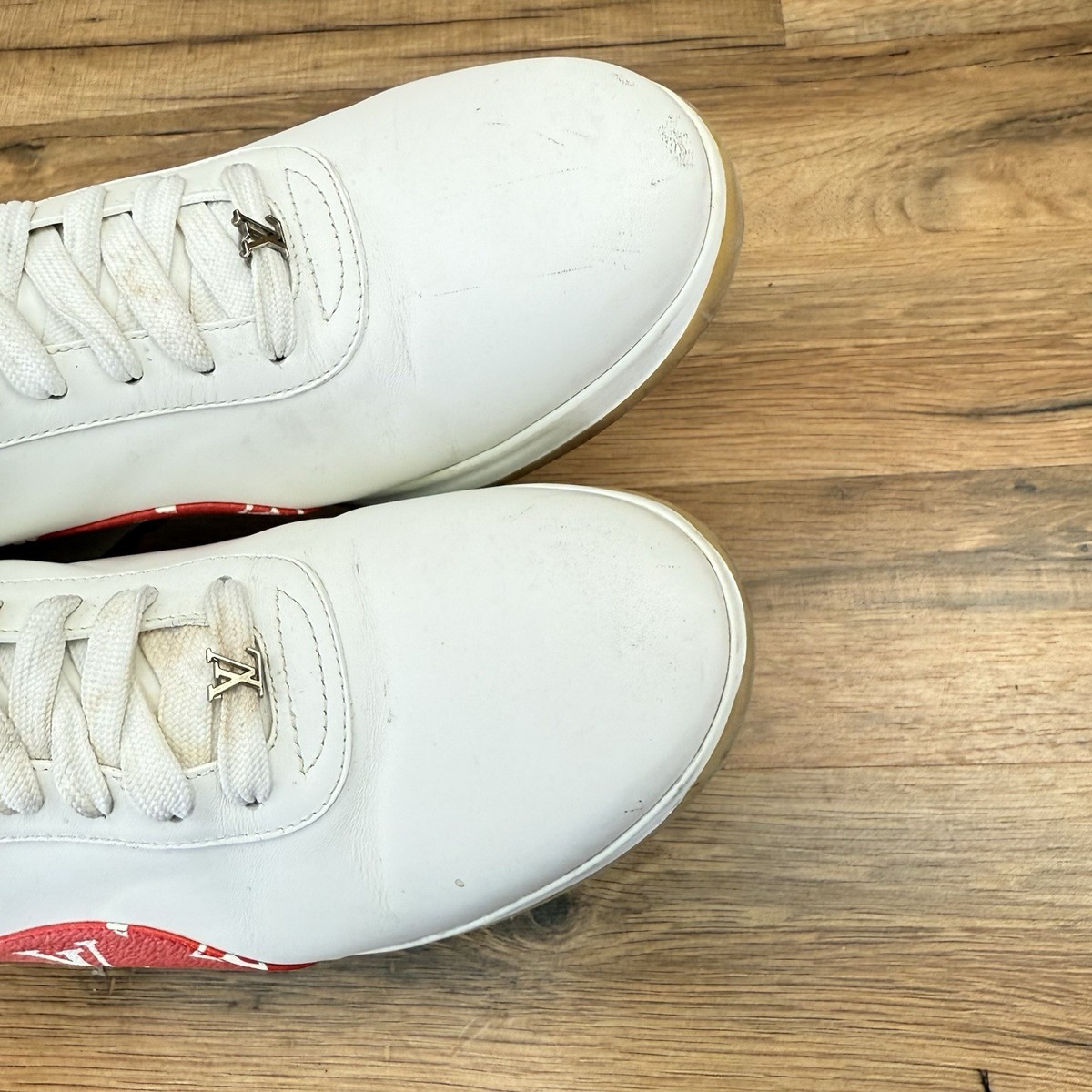 Louis Vuitton x Supreme monogram Size 9 Men Sneakers White Red 