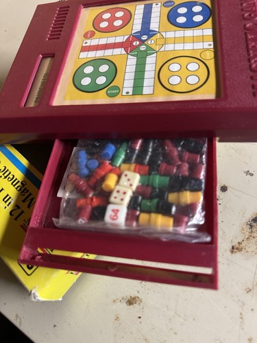 VINTAGE 1993 PAVILION TRAVEL MAGNETIC 12 in 1 GAMES - BRAND NEW - Picture 4 of 4