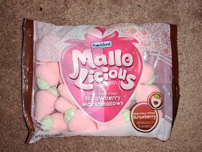 Mallo Licious Chocolaty Filled Strawberry Marshmallows Candy! 7 Oz Bag! BB 08/26
