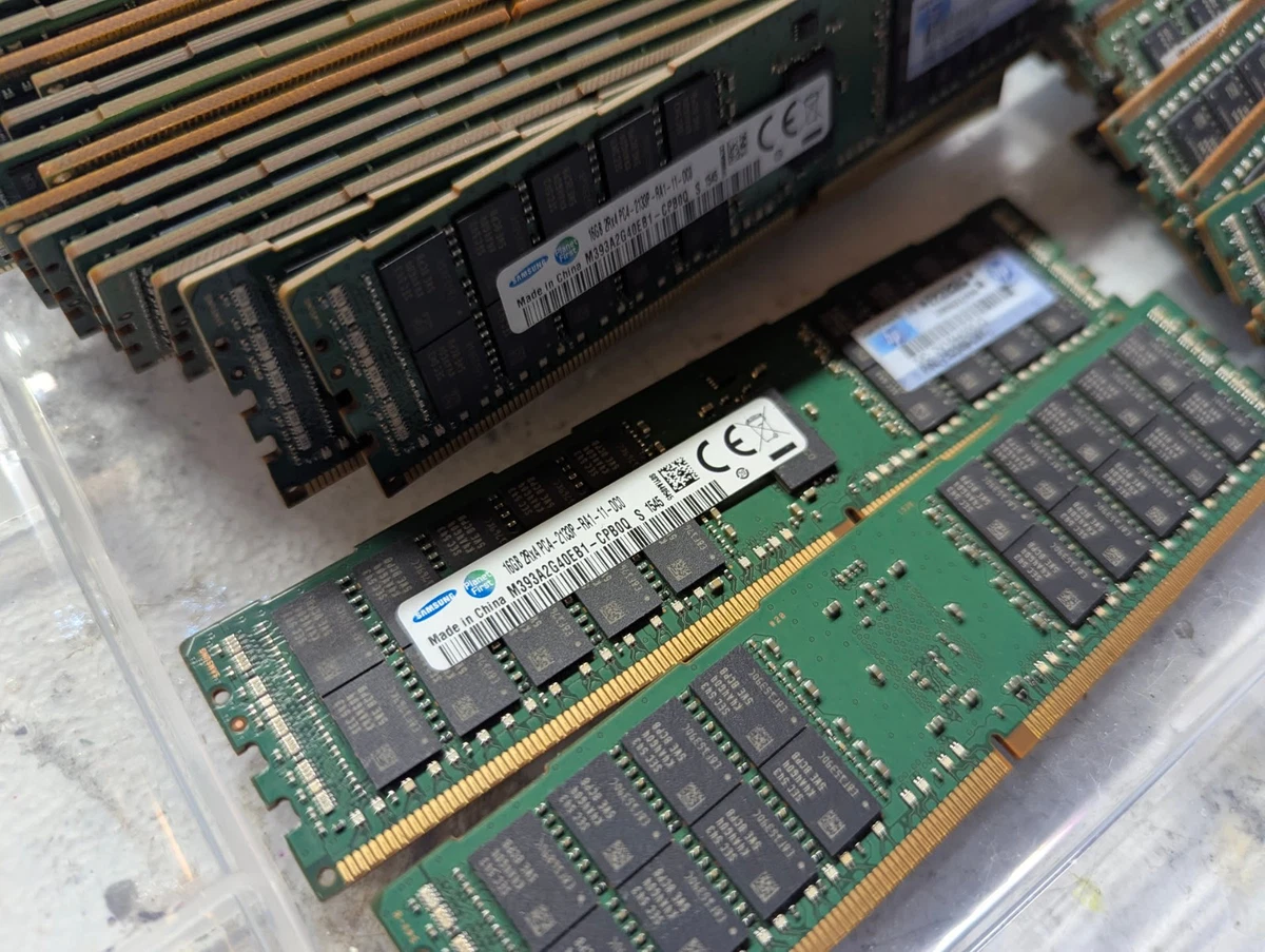 Preços baixos em Samsung PC4-17000 (DDR4-2133) velocidade de