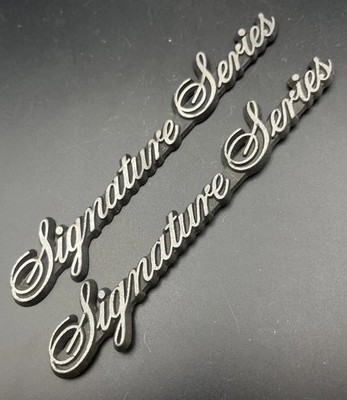 OEM 1998-2002 Lincoln Town Car Signature Series Side Fender Emblems Pair 5.5''