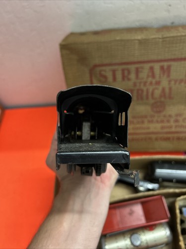Louis MARX & Co Stream Line Steam Type Electric Train Set Remote Control. - Picture 15 of 21