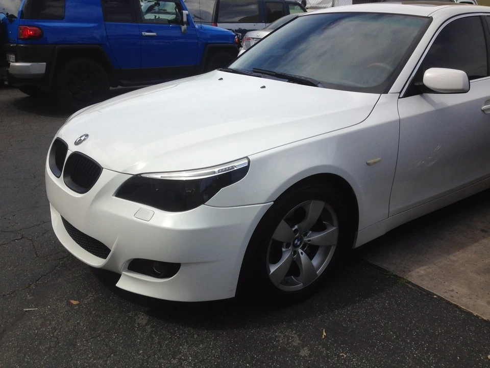 Bmw E60 E61 M5 Style Front Bumper W/ Fog Lights 2004-2010 Without Sensor Holes Foto 4 de 4