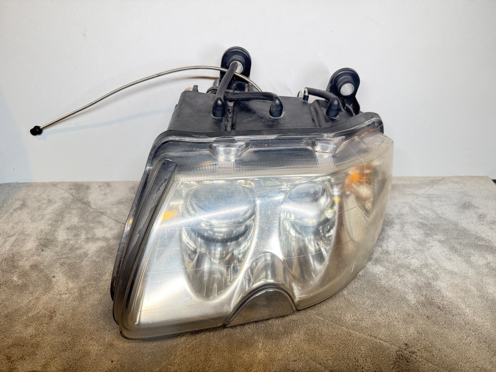 Maserati Quattroporte M139 Drivers (Left) BI-XENON Headlight OEM