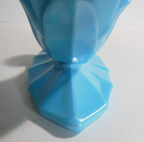 Vintage Westmoreland Blue Milk Glass LOTUS Cornucopia Vases, 2 AVAIL! Rare - Picture 9 of 11