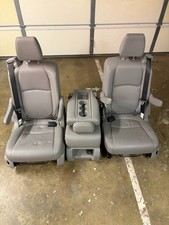 Honda Odyssey 2018-2024 Oem 2nd Row Seats Complete Set Gray Leather Honda Odyssey 2018-2024 Oem 2nd Row Seats Complete Set Gray Leather