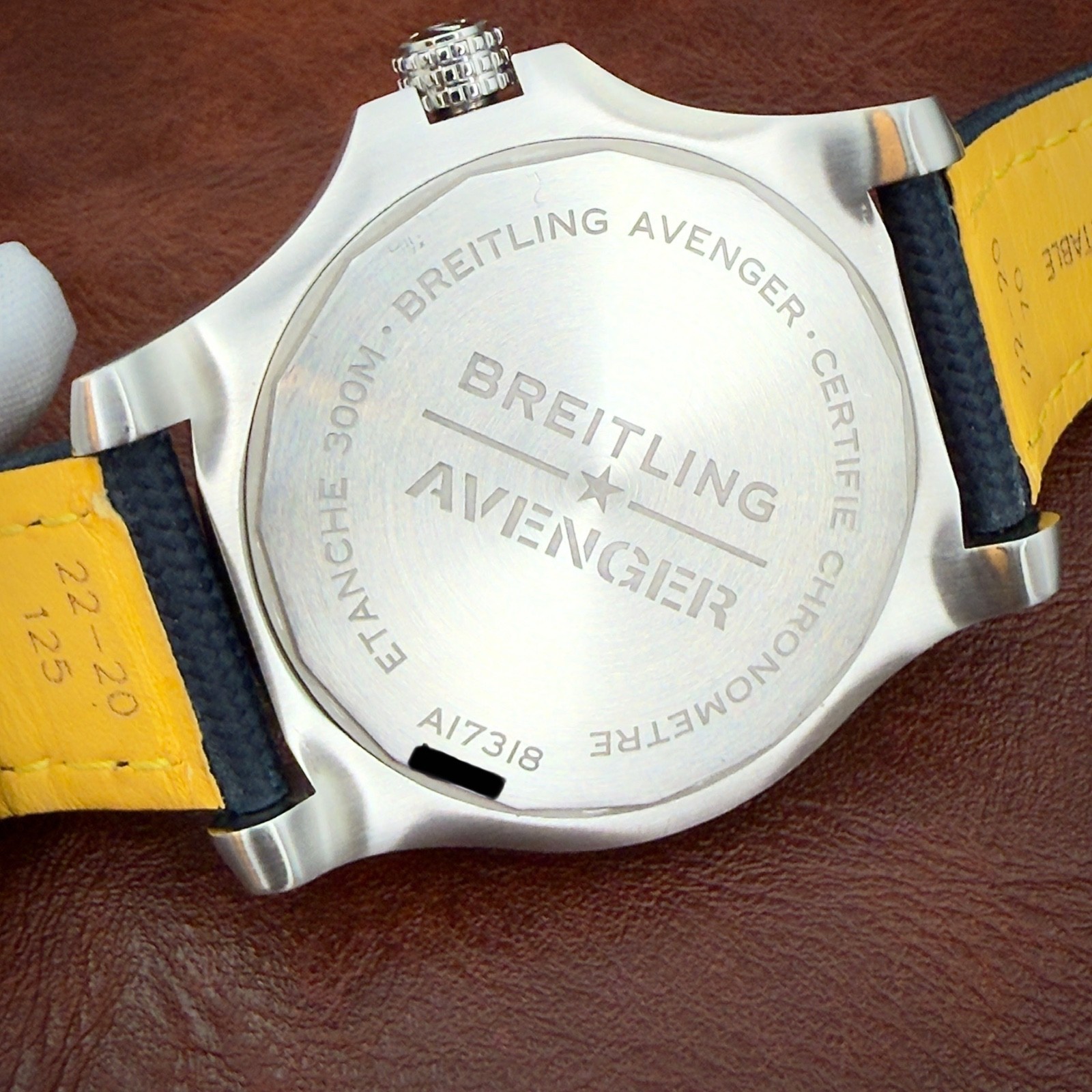 Breitling Avenger Automatic 43 Blue (A17318101C1X… - image 15