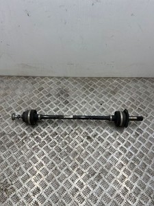 BMW 5 G30 G31 G38 2019 Hinten links Antriebswelle hinten 8664045 Diesel