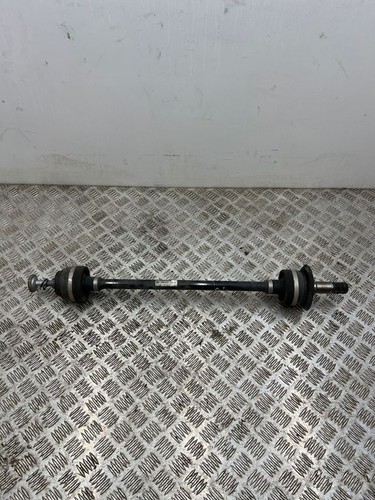 BMW 5 G30 G31 G38 2019 Hinten links Antriebswelle hinten 8664045 Diesel