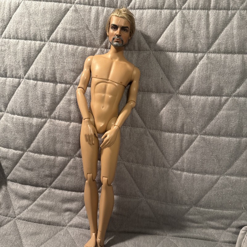 Male Tonner Doll 17 Inch Sean Connery Nude Repaint - Signed By Artist Read