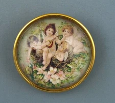 LARGE PICTURE BUTTON UNDER CRYSTAL DOME - CHERUBS