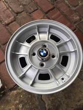 NEW BMW OEM hub cap 2002TII 2002 1969-1976 for 13" wheel