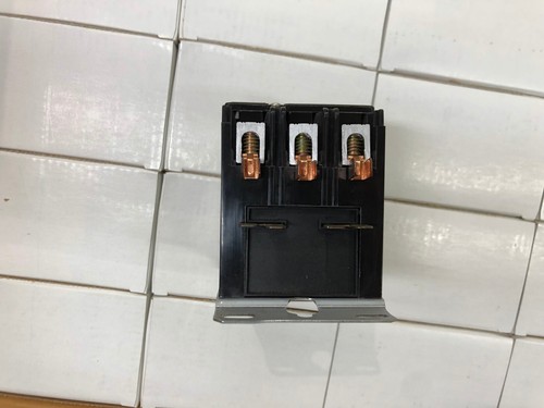 Hartland Controls Contactor 110V Tpst 50Amp HCC-3XT04CG Coil 120VAC 50/60 HZ - Picture 5 of 6