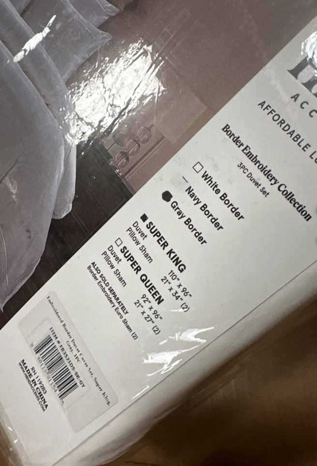 HiEnd Accents 100% Cotton Hotel Luxury Embroidered Border Duvet Cover Set King - Image 4 of 4