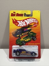 Hot Wheels The Hot Ones Plymouth Arrow Funny Car HC61 2011