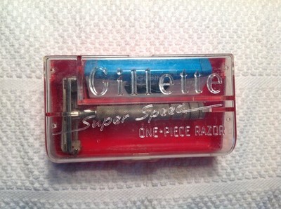 Vintage 1940's Gillette Super Speed DE Safety Razor Pre Date Code -NEW IN CASE