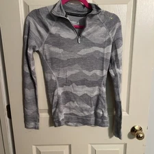 Smartwool Shirt Women XS Gray Mountain Scape Camo 1/4 Zip Base Merino