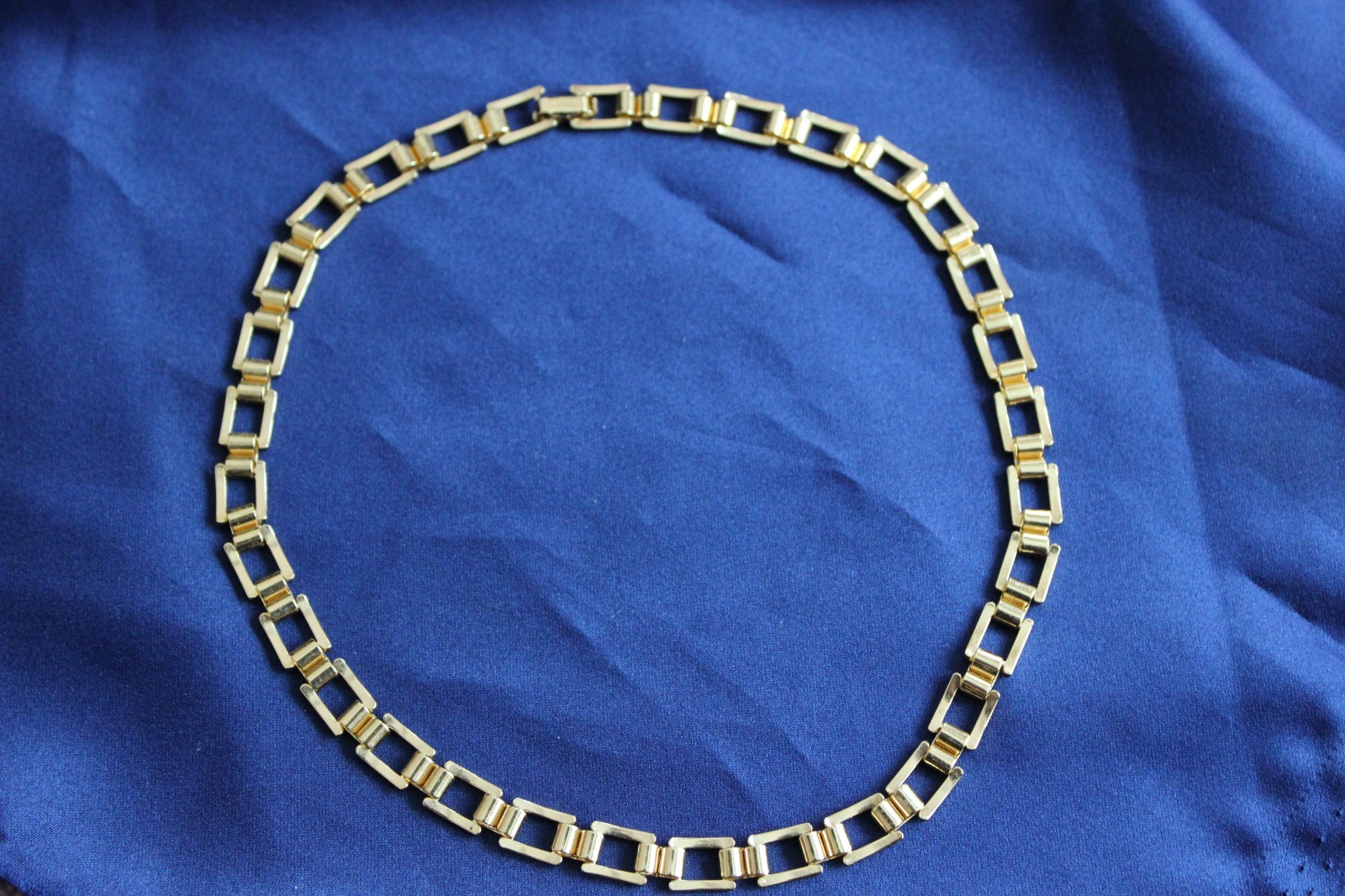 Vintage Monet Link Square Rectangular Gold Tone N… - image 3