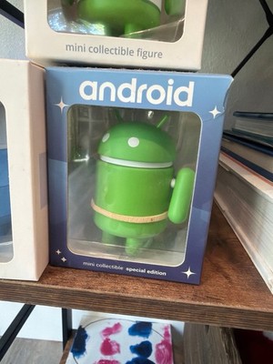 Android Special Edition Mini Collectible Sign Display Box, Blue/Green/White