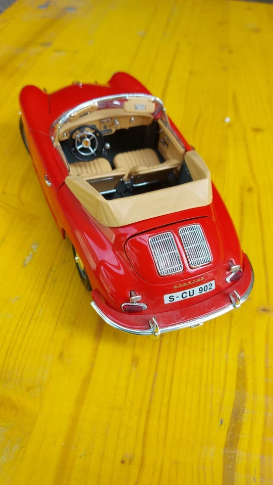 Burago PORSCHE 956 1961 rossa - Made in Italy - 1:18 Ottime Condizioni - Immagine 2 di 4