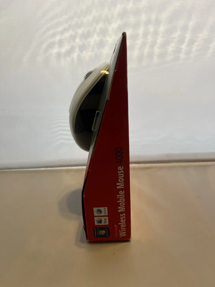 Microsoft Wireless Mobile Mouse 4000 - Image 4 of 4