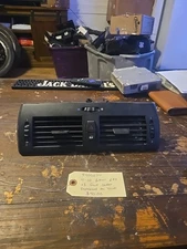 2004-2010  BMW E83 X3 FRONT CENTER DASHBOARD AC VENT Hazard Lock 3400074 OEM