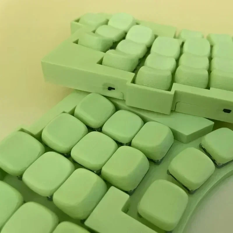 TOTEM Wireless Split Mechanical Keyboard ZMK Bluetooth Low Profile Ergonomic - Image 2 of 4