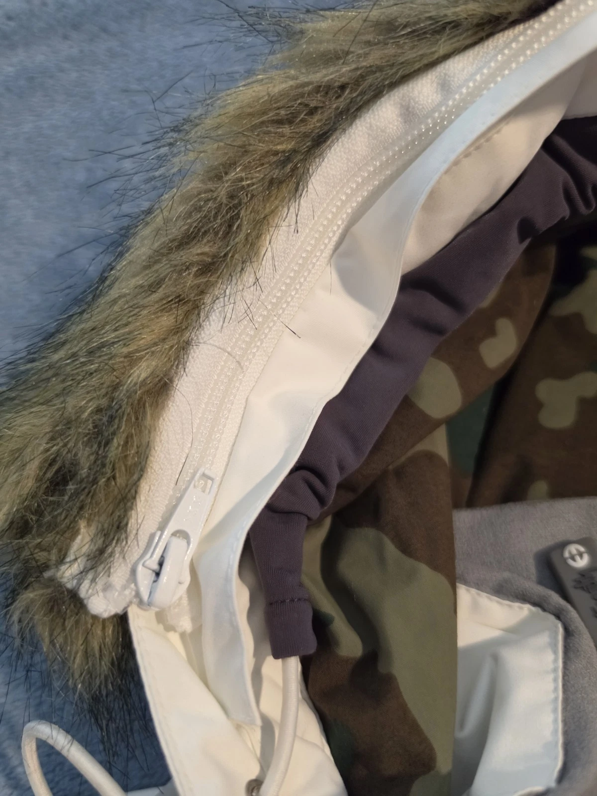 Planetearth Men's Arctic Hooded Jacket. - product detail image 14