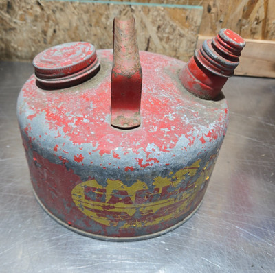 Vintage Gasoline Can Model 501 Red Yellow Original May 98 Gas & Oil Antique