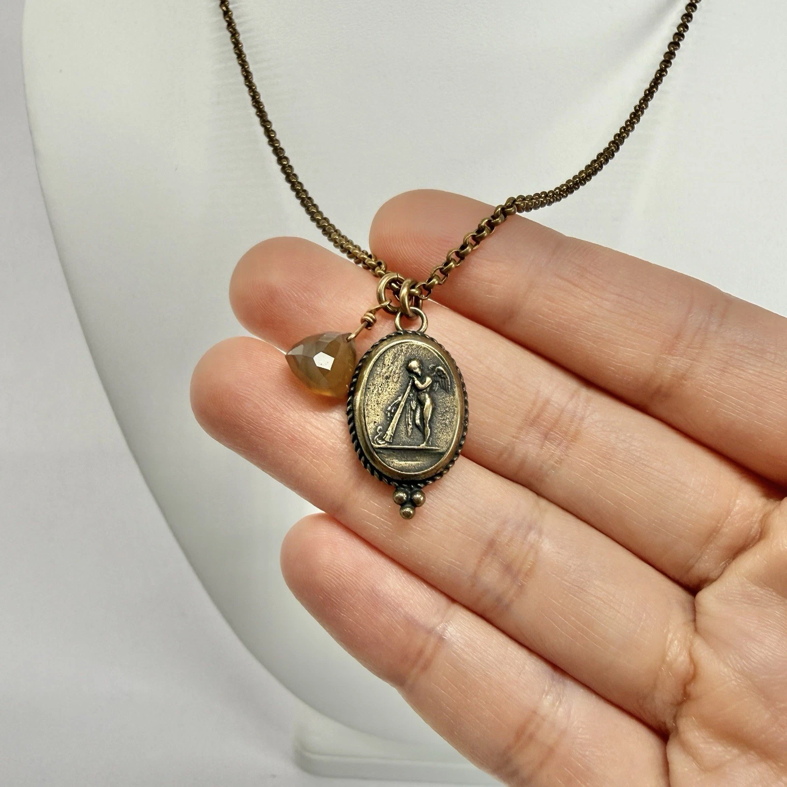 EXTASIA Intaglio Angel Cherub Pendant Gold Tone Vintage Necklace Jewelry N390