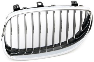 Kühlergrill / Niere Chrom  links  BMW E60 E61 520i - 550i Limousine + Touring