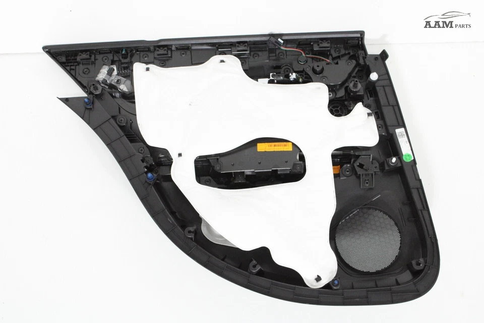 Cadillac CT4 2020-2022 panel de puerta trasera derecha panel de cubierta negro OEM Foto 4 de 4