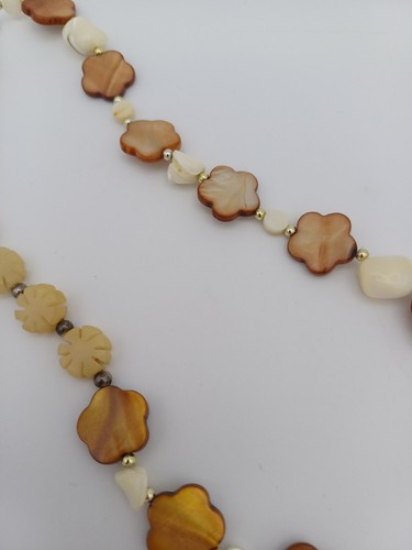 Collana Vintage Insolita Madreperla e Conchiglia Fiore Perline - Foto 8 di 14
