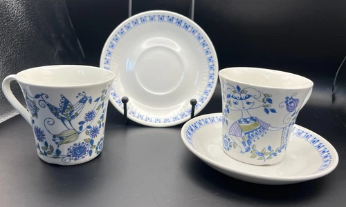 2 Figgjo Flint Norway Handpainted Porcelain Turi-Design Lotte Cups & Saucers EUC