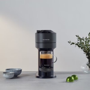 Nespresso Vertuo Next Kaffeemaschine - Mattschwarz