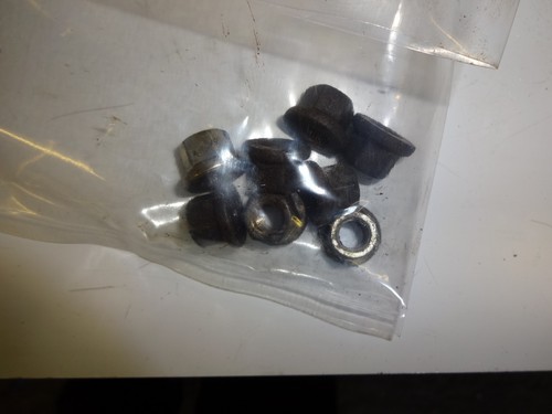 YAMAHA YZF R1 2009 - 2014 BIG BANG 14B:AUSPUFFKRÜMMERMUTTERN:GEBRAUCHTMOTORRAD