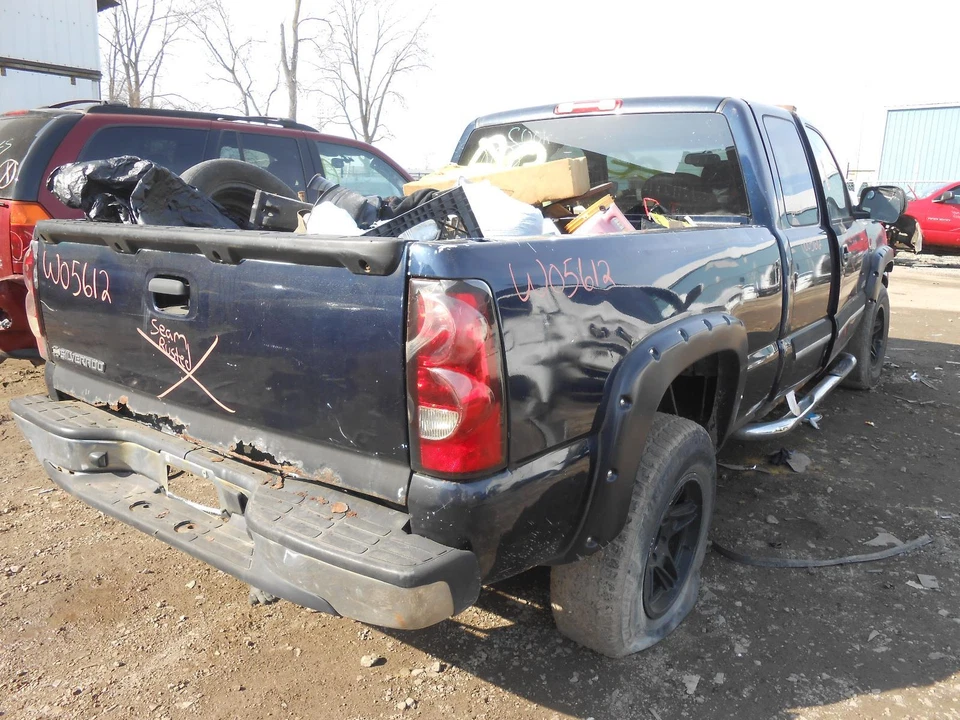 Espejo retrovisor interior usado se adapta a: Chevrolet Silverado 1500 2006 pickup grado Foto 4 de 4