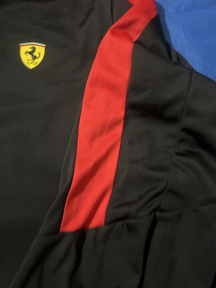 Chaqueta Puma Ferrari Cremallera Completa Negra y Roja Talla M Foto 4 de 4