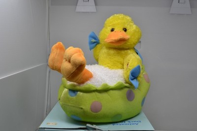 Animated Plush Bathing Duck in Tub Sings Splish Splash Easter Parade