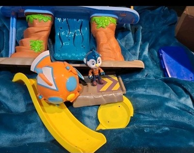 PJ Masks Hauptquartier Spielset   mit Figur & Fahrzeug   gebraucht