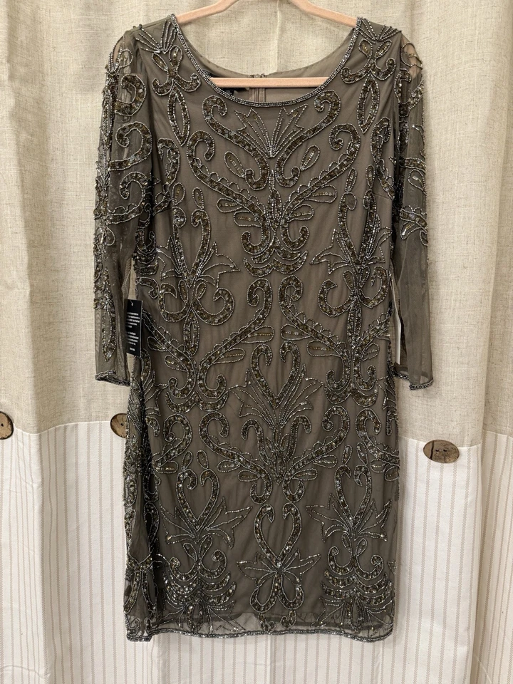 Vestido de malla con cuentas Pisarro Nights talla 10 Foto 2 de 3