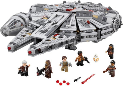LEGO Star Wars Millennium Falcon75105, 1329Pieces,Solo, Chewbacca Galaxy figures