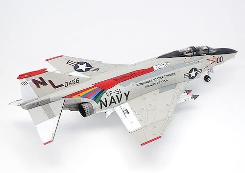 Tamiya 1/48 61121 Aircraft Series No.121 McDonnell Douglas F-4B Phantom II FedEx - Picture 3 of 17