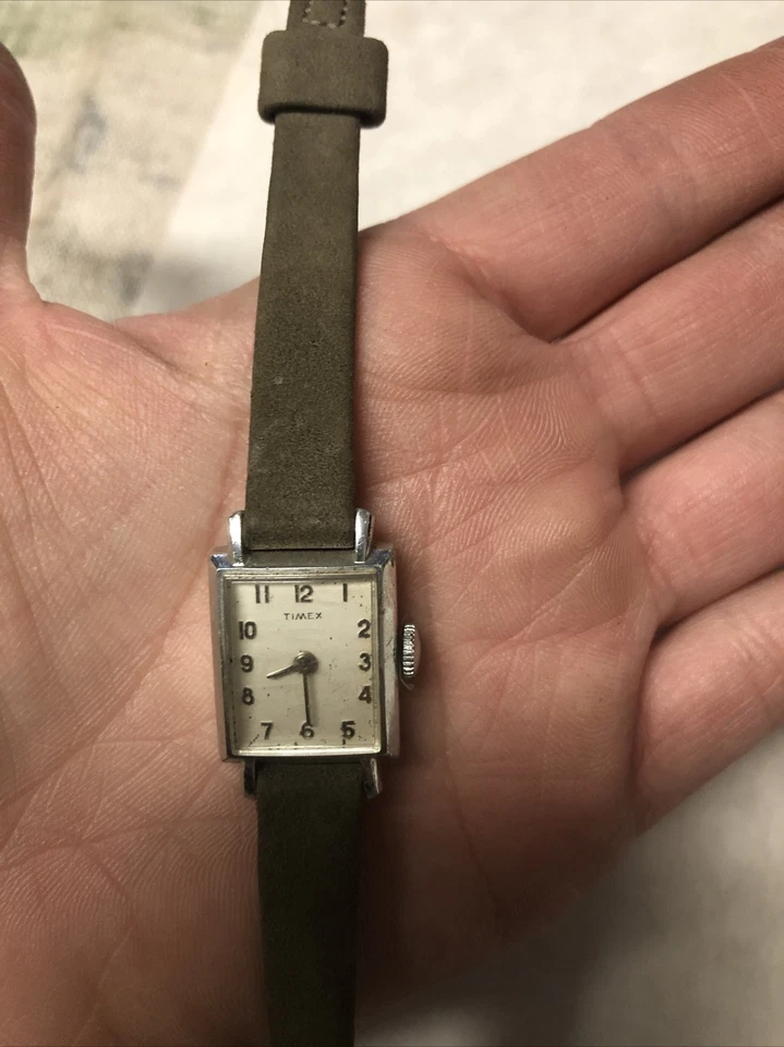 Reloj cronometrado vintage correa verde reloj para dama no funciona Foto 3 de 4