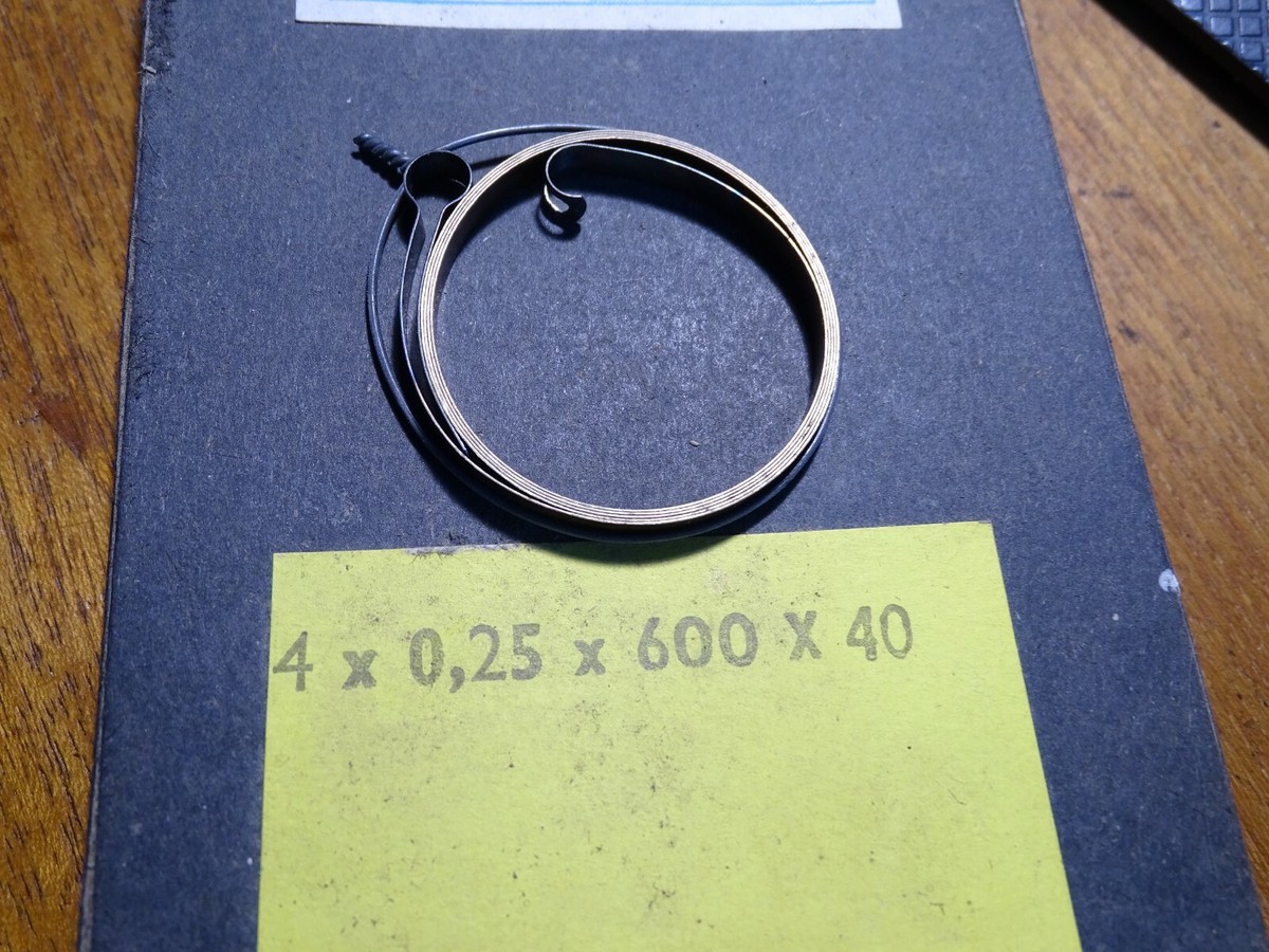 Lot De Ressorts De Sonnerie Pour Réveil JAPY Standard - Marque Le Paon - Pièces Horlogerie Neuves Sans Emballage