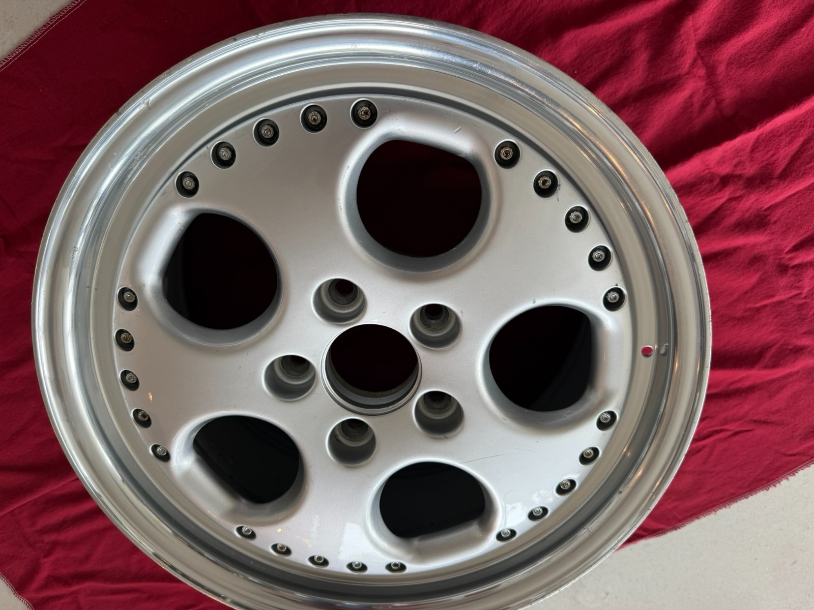Lamborghini Diablo Roadster 17" Wheel (In Good condition)  OZ Racing Rim