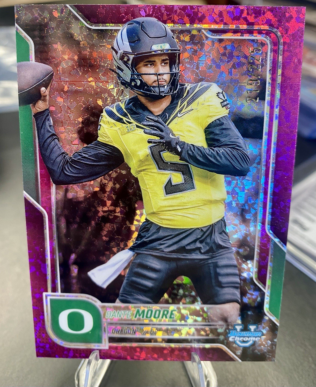 DANTE MOORE - Fuchsia Mini-Diamond Refractor #/225 2025 Bowman U. Chrome #137