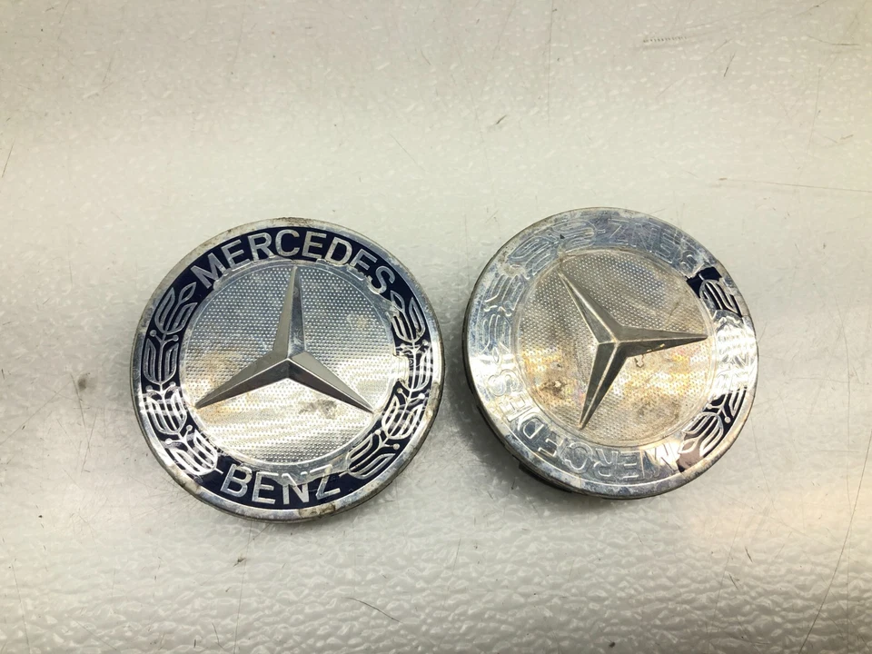 Mercedes Benz E550 2010-2016 emblema tapacubos OEM Foto 4 de 4